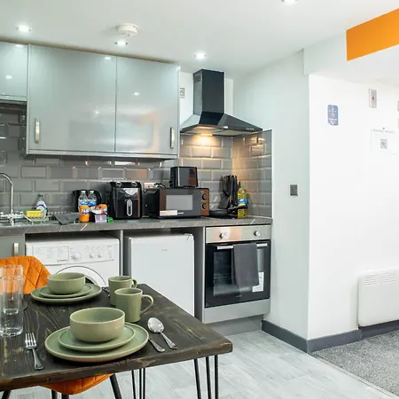 Centre Fully Equipped Perfect For Long